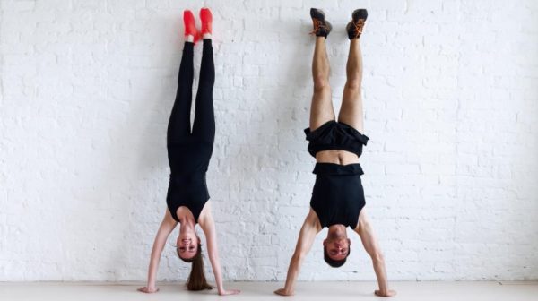 Can handstand prevent hair baldness?